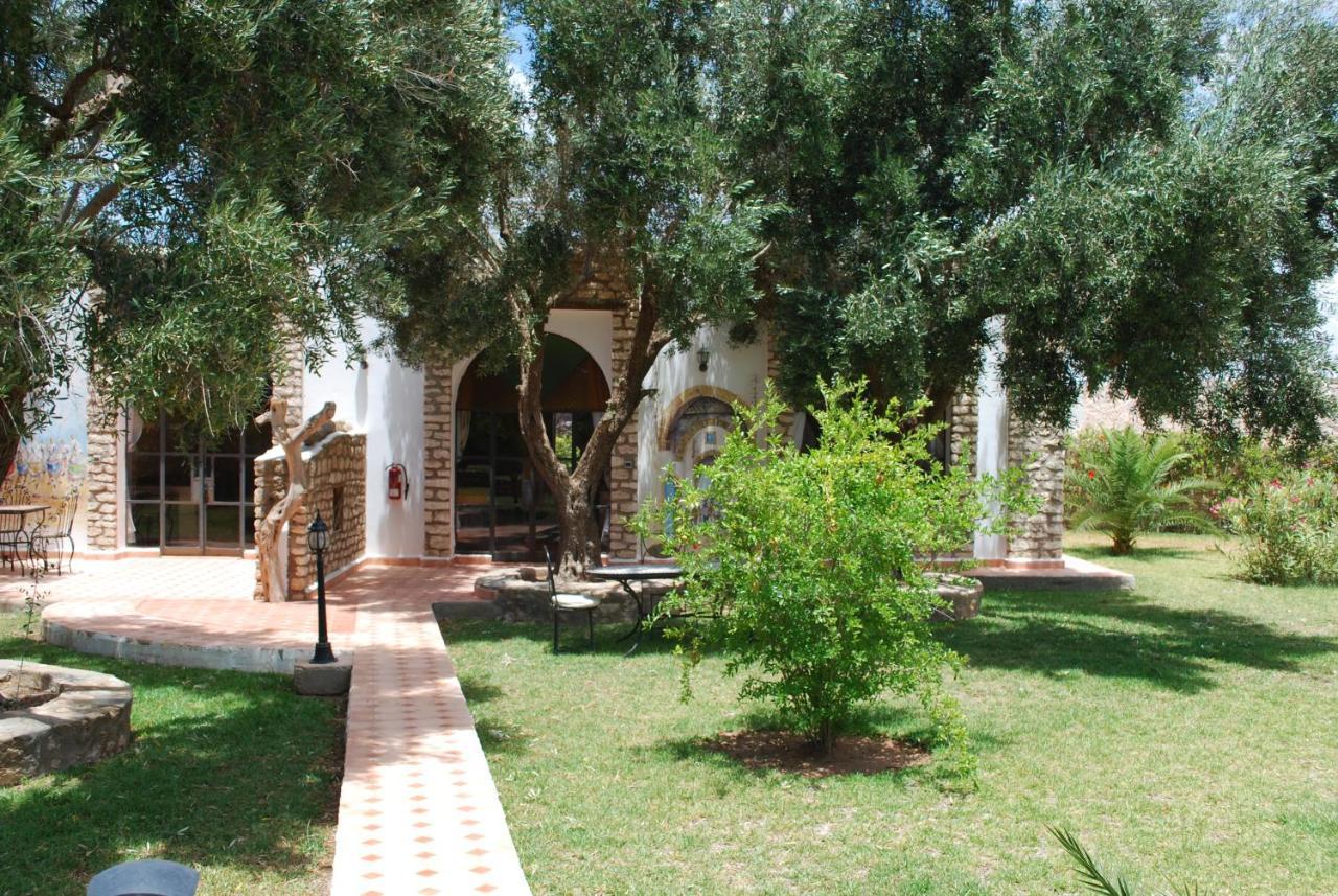 Riad Titima Есувейра Екстериор снимка